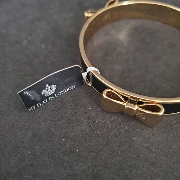 Black and Gold Bow Bracelet - Picture 6 of 11